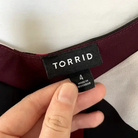 Torrid burgundy pink black white geometric spaghetti strap top size 4XL casual - Picture 3 of 7